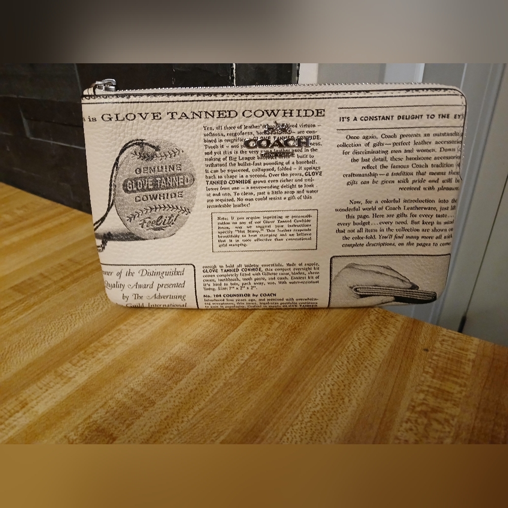 Coach NWT 1941 Large Zip Wristlet (Really Cool) - Picture 3 of 7